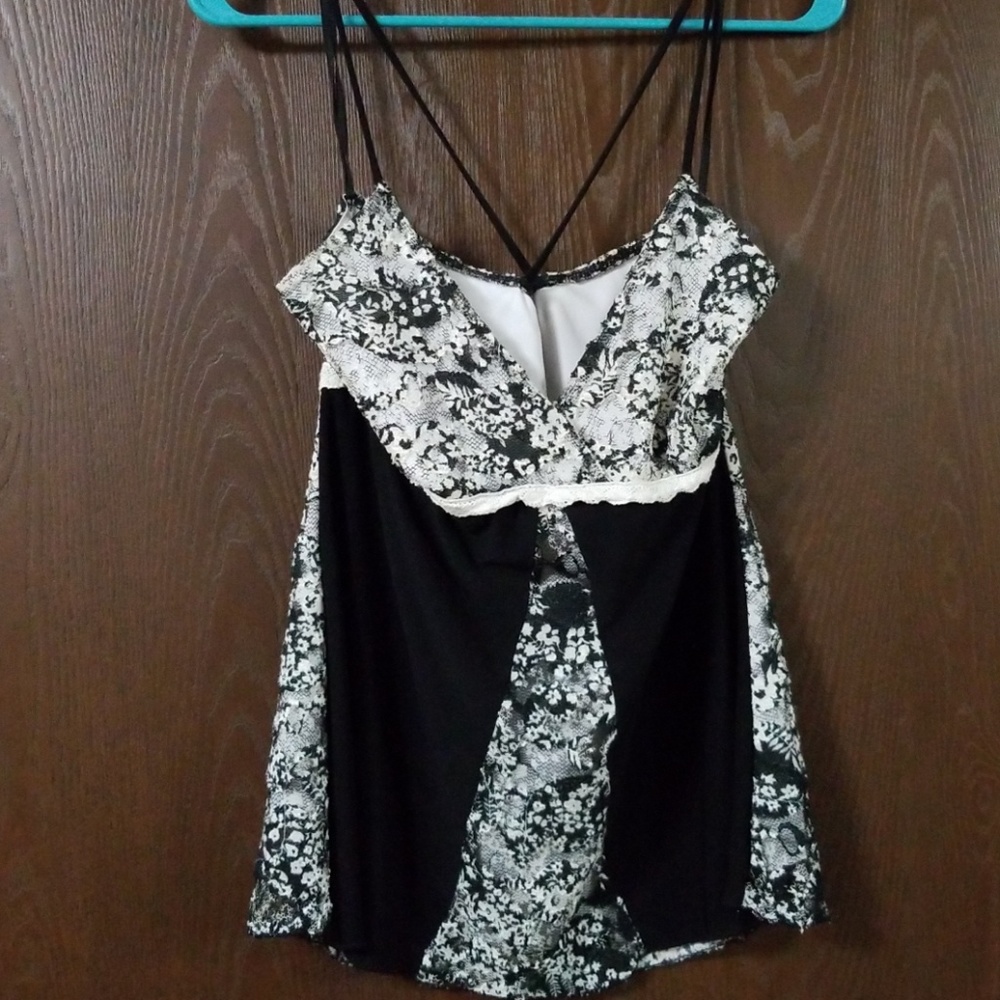 Black white lace tank top